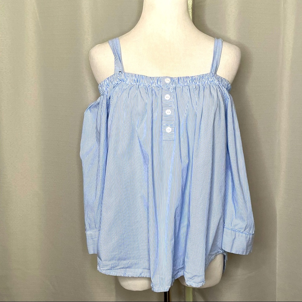 Kaii off shoulder striped top